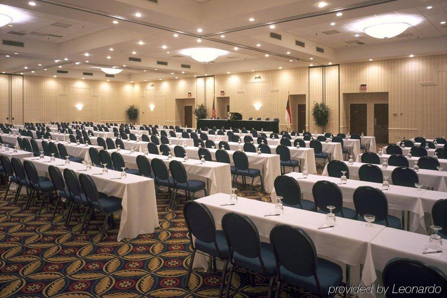 Doubletree By Hilton Atlantic Beach Oceanfront Зручності фото