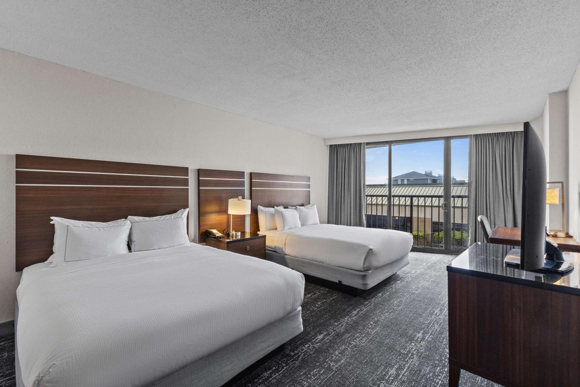 Doubletree By Hilton Atlantic Beach Oceanfront Екстер'єр фото